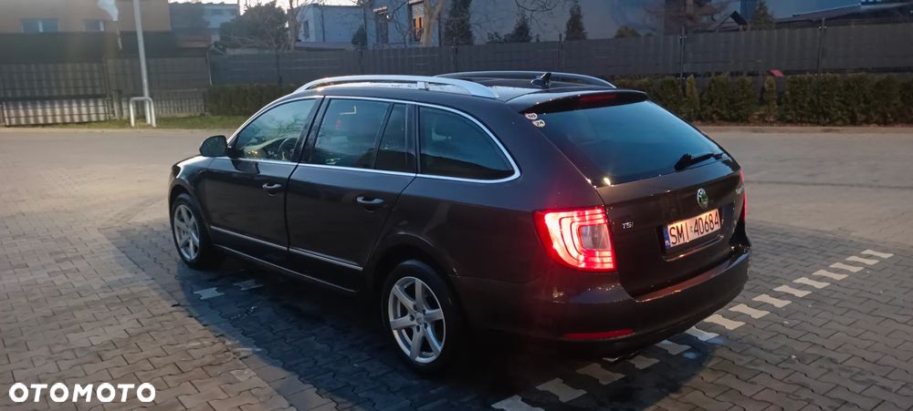 Skoda Superb 1.8 TSI Platinum DSG - 7