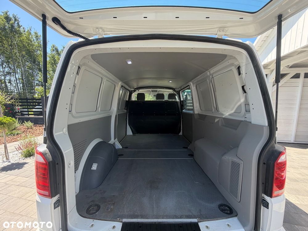 Volkswagen Transporter - 8