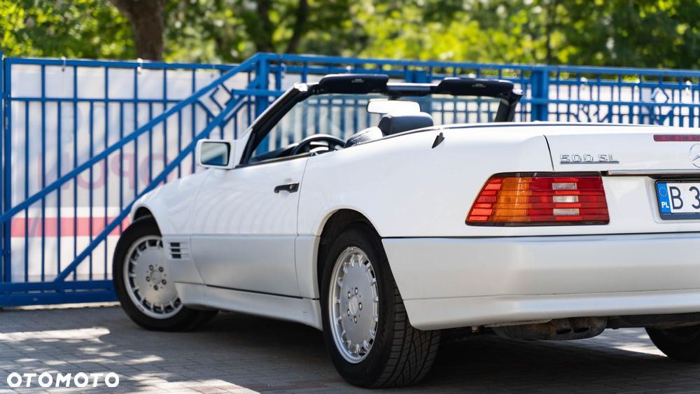 Mercedes-Benz SL - 21