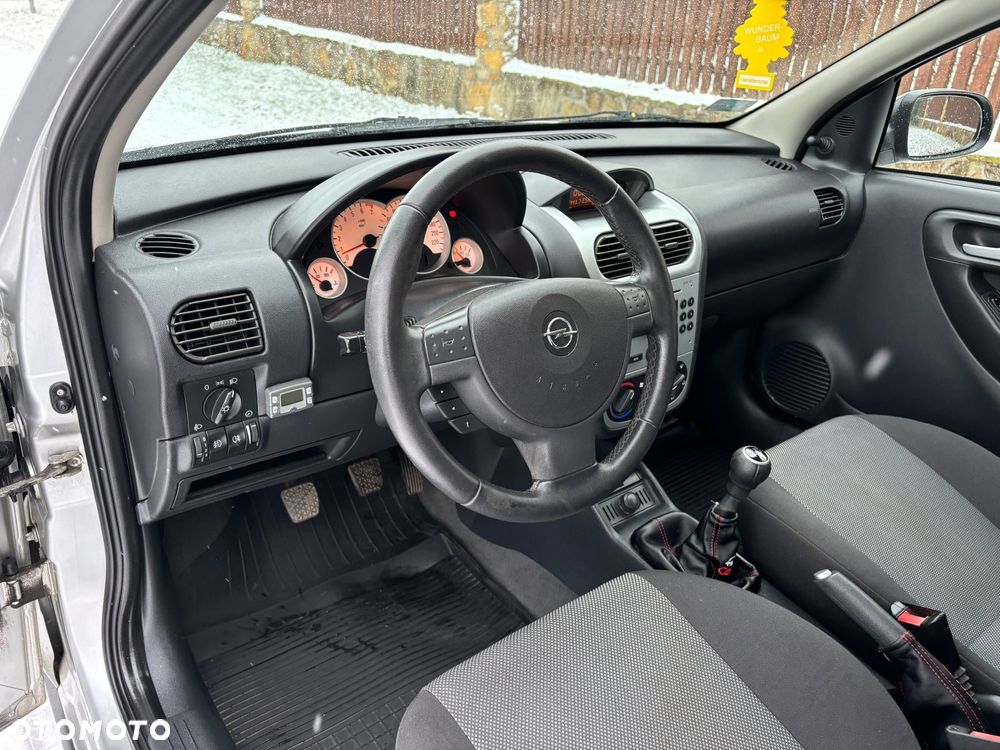 Opel Corsa 1.2 16V Edition - 5