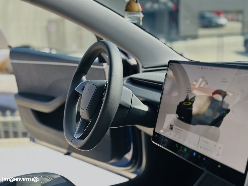 Tesla Model 3 Tração Traseira — fotografia 7