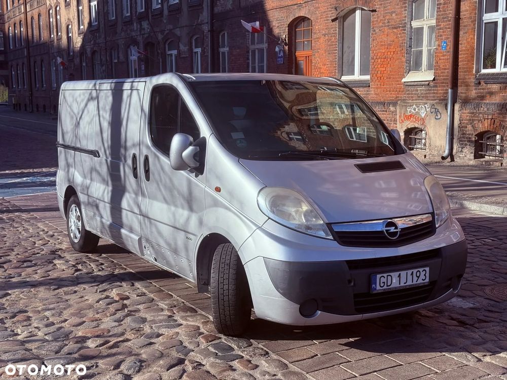 Opel Vivaro - 2