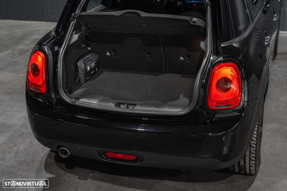 MINI 5 Portas Cooper D - 51