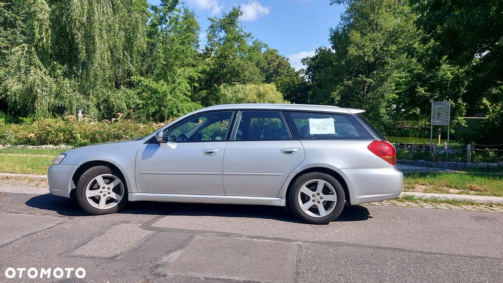 Subaru Legacy - 11