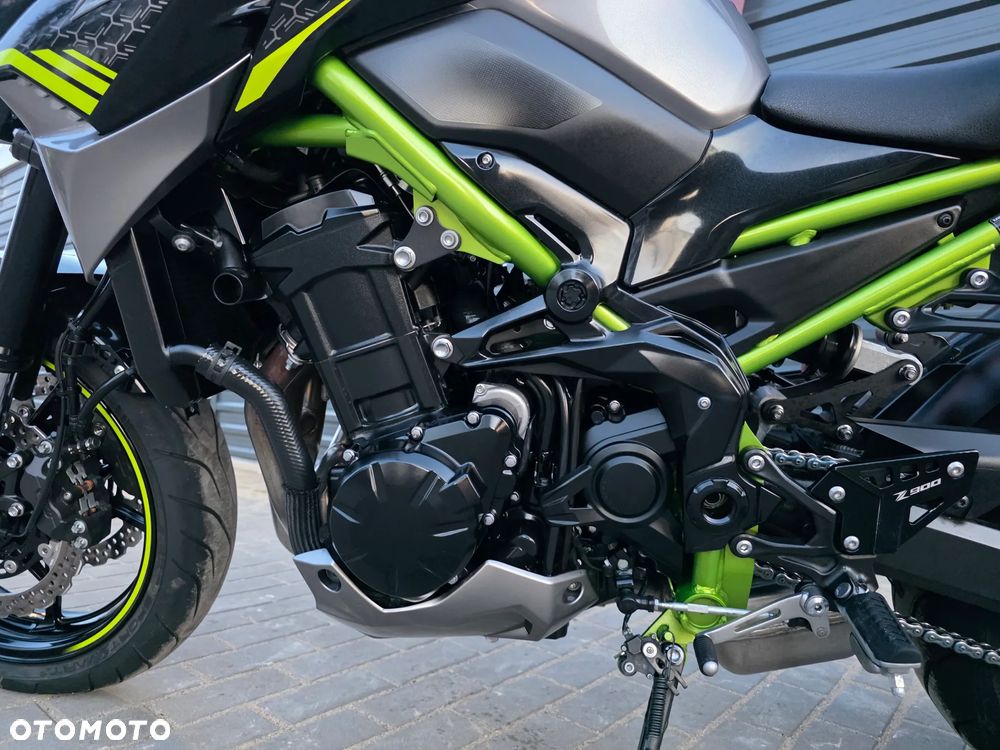Kawasaki Z 900 - 10