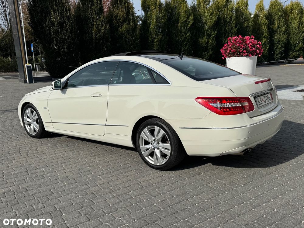 Mercedes-Benz Klasa E 220 (BlueTEC) d Coupe 9G-TRONIC - 12