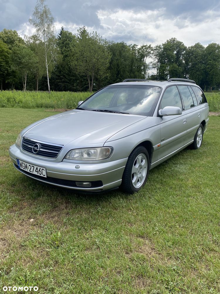Opel Omega 2.2 Elegance - 1