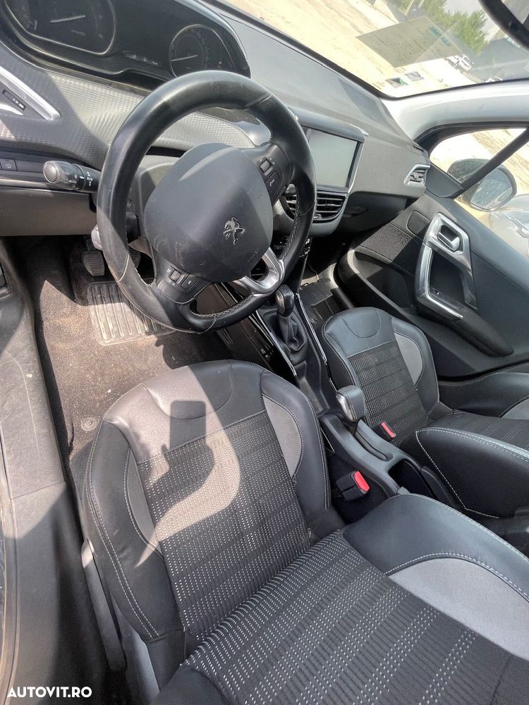 Dezmembrez Peugeot 2008 2016 Diesel 1.6 HDI - 5