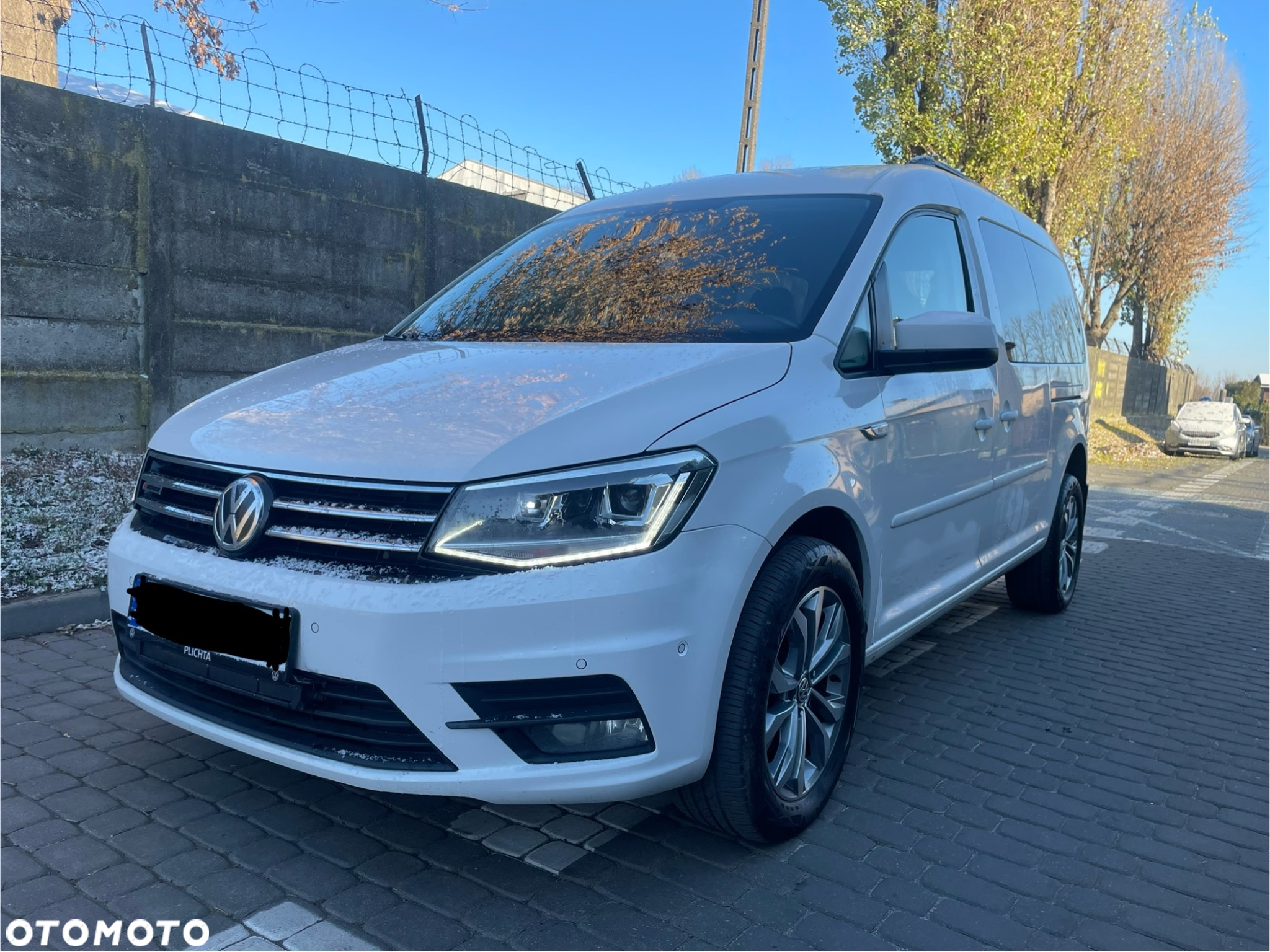 Volkswagen Caddy 2.0 TDI (7-Si.) DSG 4MOTION Maxi Highline - 2