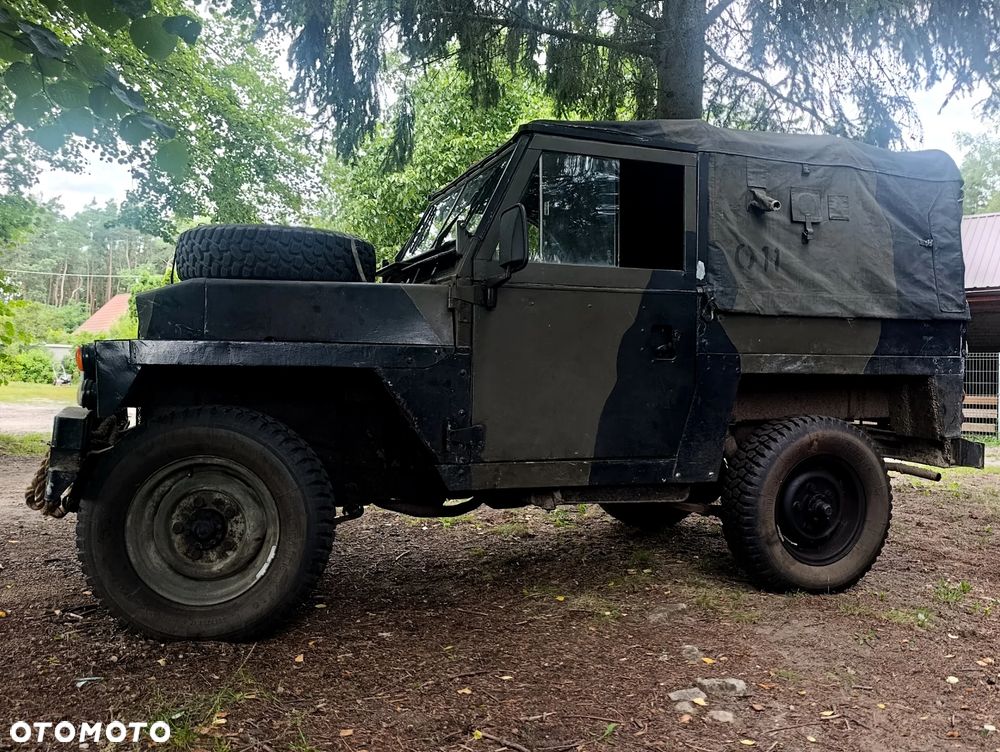 Land Rover Defender - 3