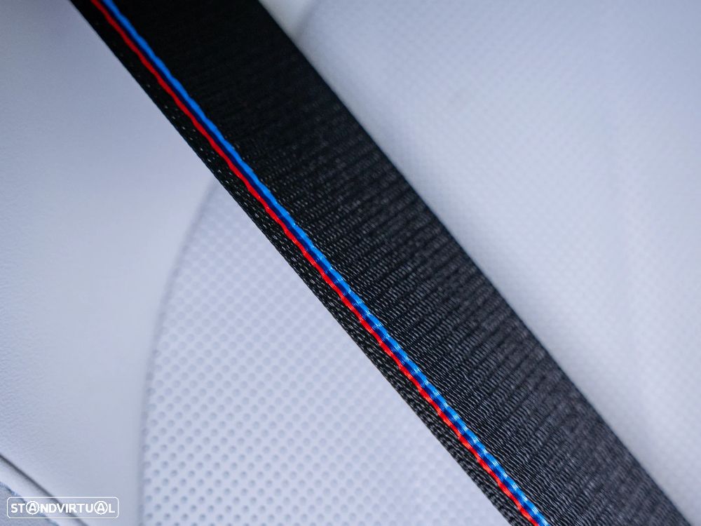 BMW i5 eDrive40 Pack Desportivo M Pro - 32