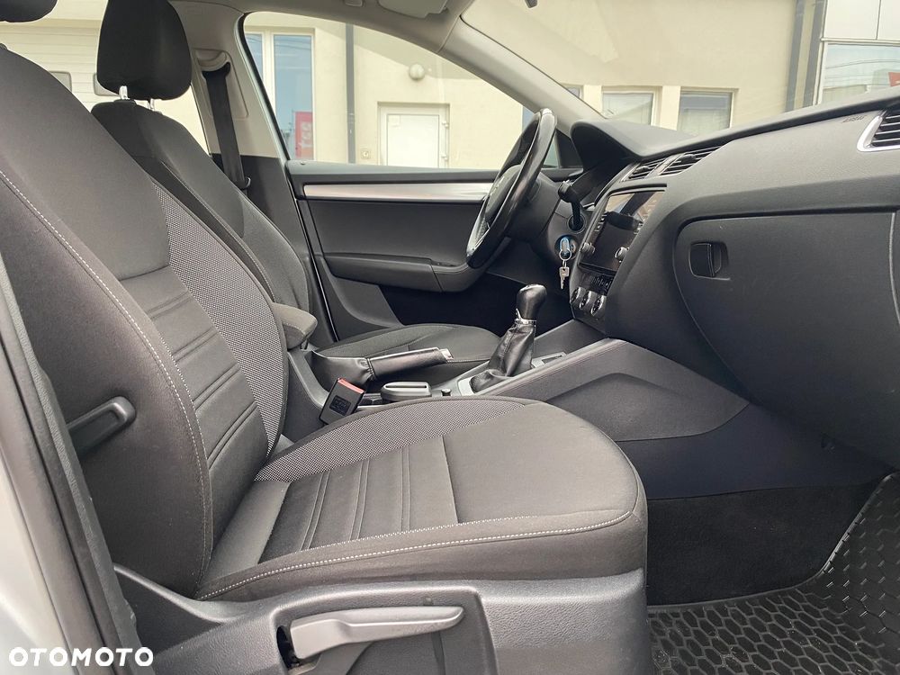 Skoda Octavia 1.4 TSI Ambition - 10