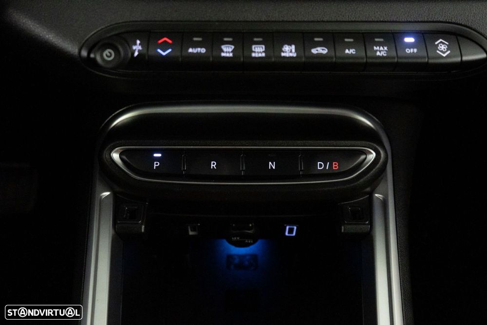 Jeep Avenger 54 kWh Summit - 29