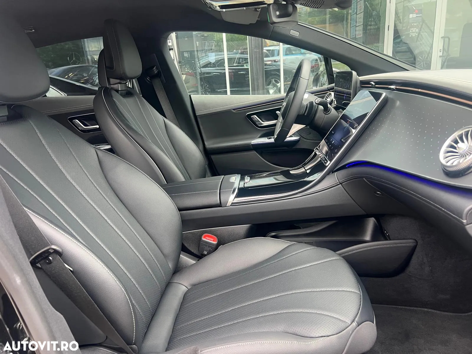Mercedes-Benz EQE 350 4MATIC - 14