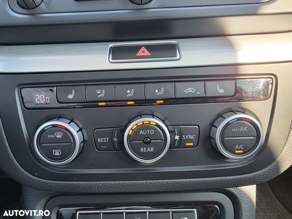 Volkswagen Sharan 2.0 TDI DSG BlueMotion Technology Highline - 20