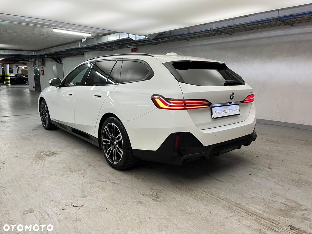 BMW Seria 5 520i mHEV M Sport - 12