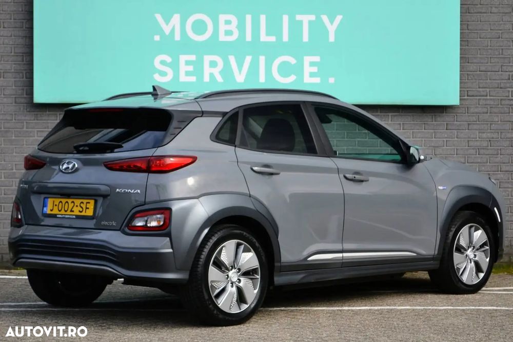 Hyundai KONA Premium - 6