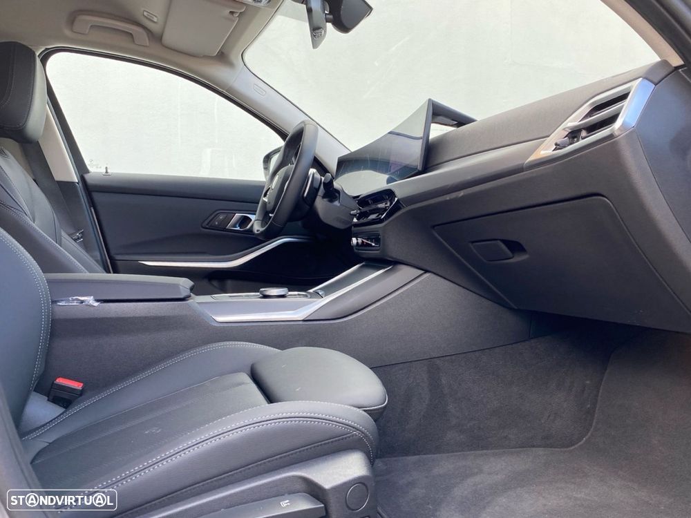 BMW 320 d Auto — fotografia 16