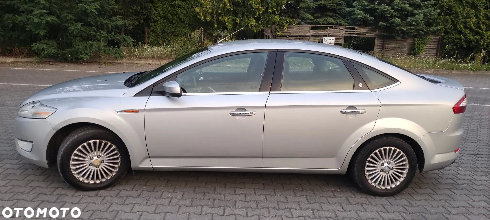 Ford Mondeo 2.0 Ghia - 2