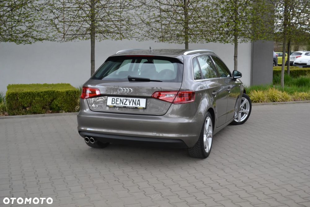 Audi A3 Sportback - 3