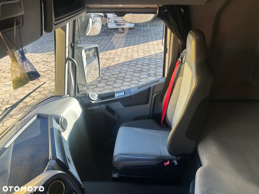 Renault T520 RETARDER / ALUFELGI ALCOA / KSENONY / FULL SPOJLERY / SILNIK 520 KM / PRODUKCJA 2015 ROK !! - 31