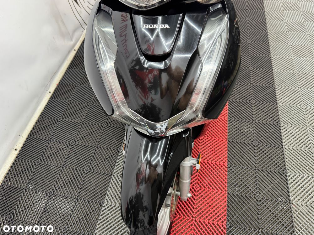 Honda SH - 10
