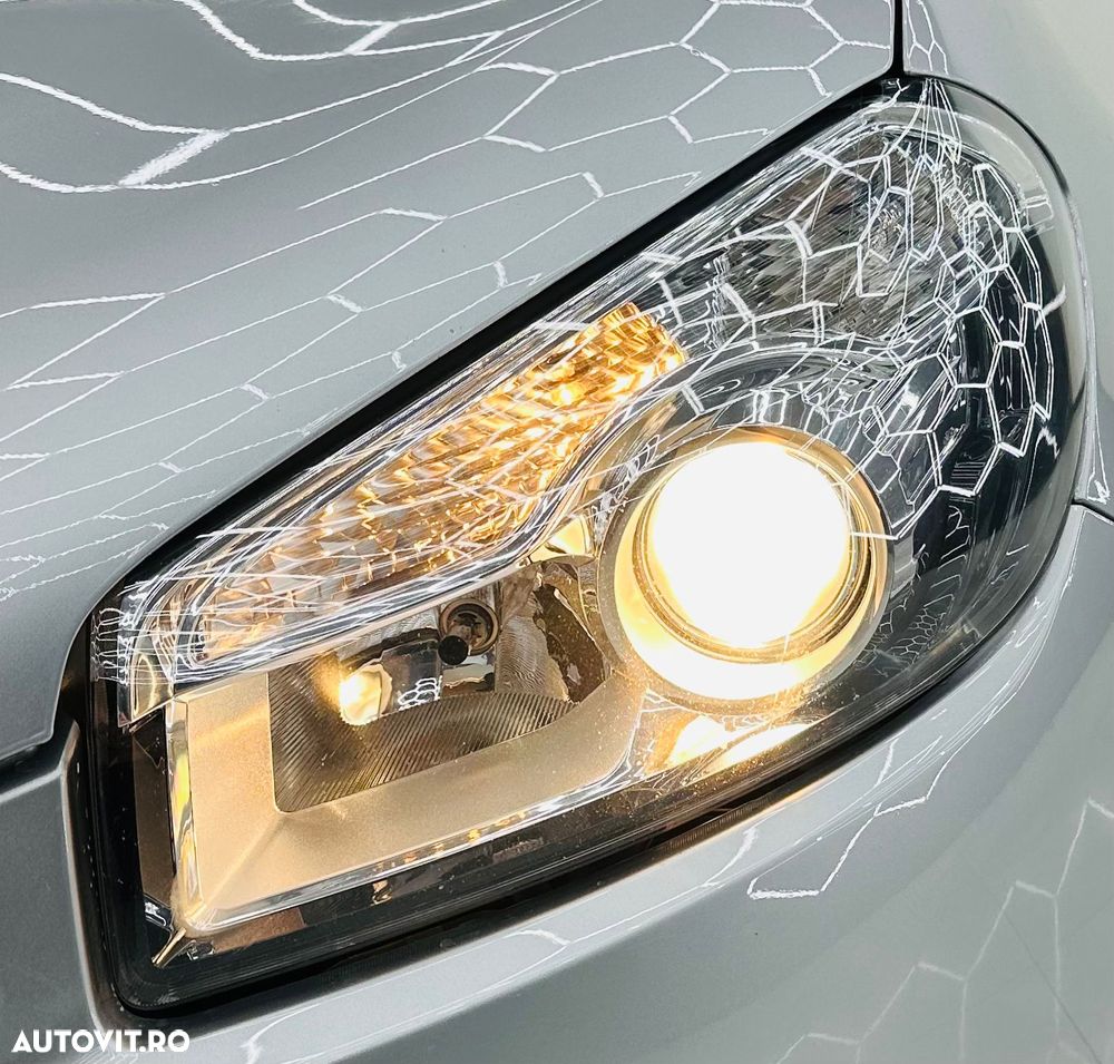 Nissan Qashqai 2.0 DCI 4 x 4 DPF Aut tekna - 10