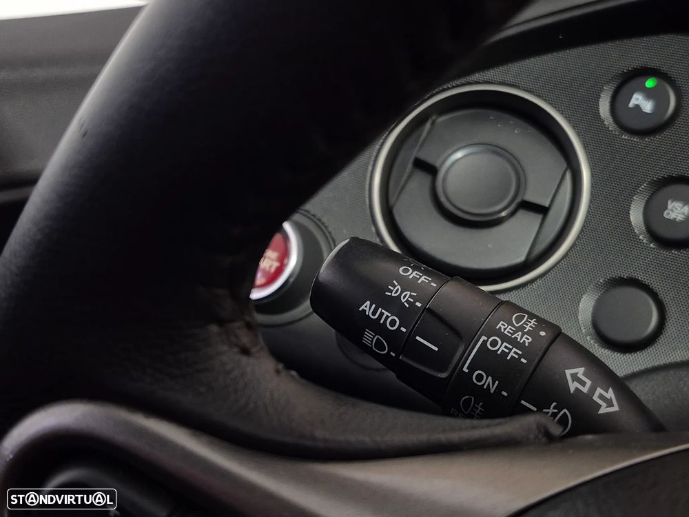 Honda Civic 1.4 i-VTEC Sport Edition - 24