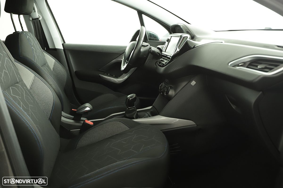 Peugeot 2008 1.2 PureTech Style - 20
