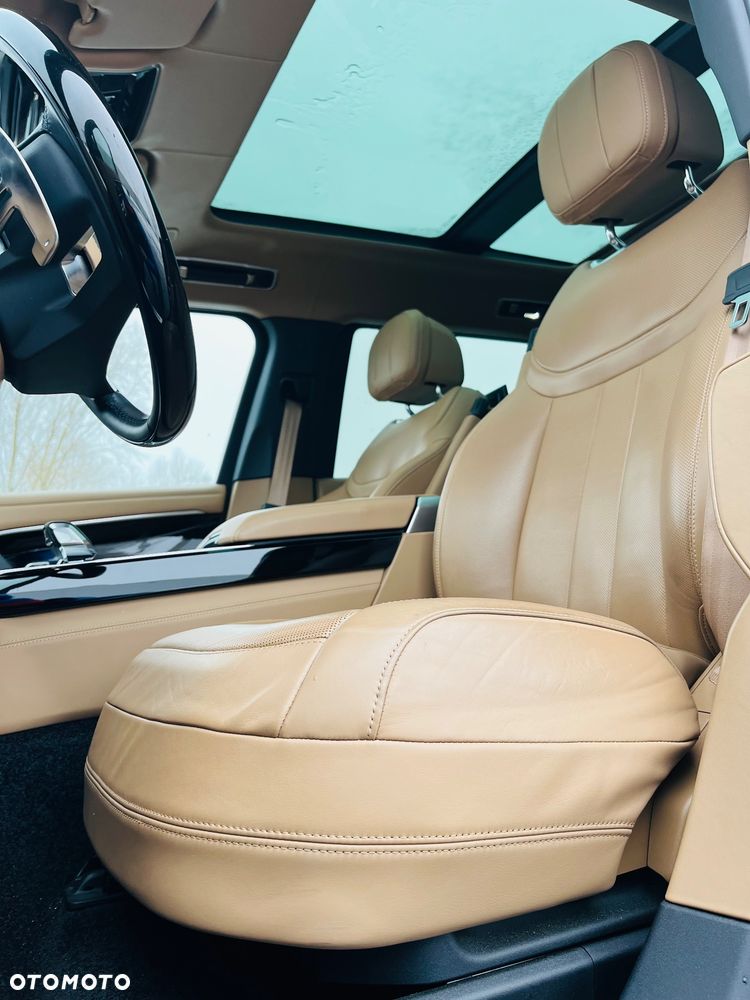 Land Rover Range Rover - 20