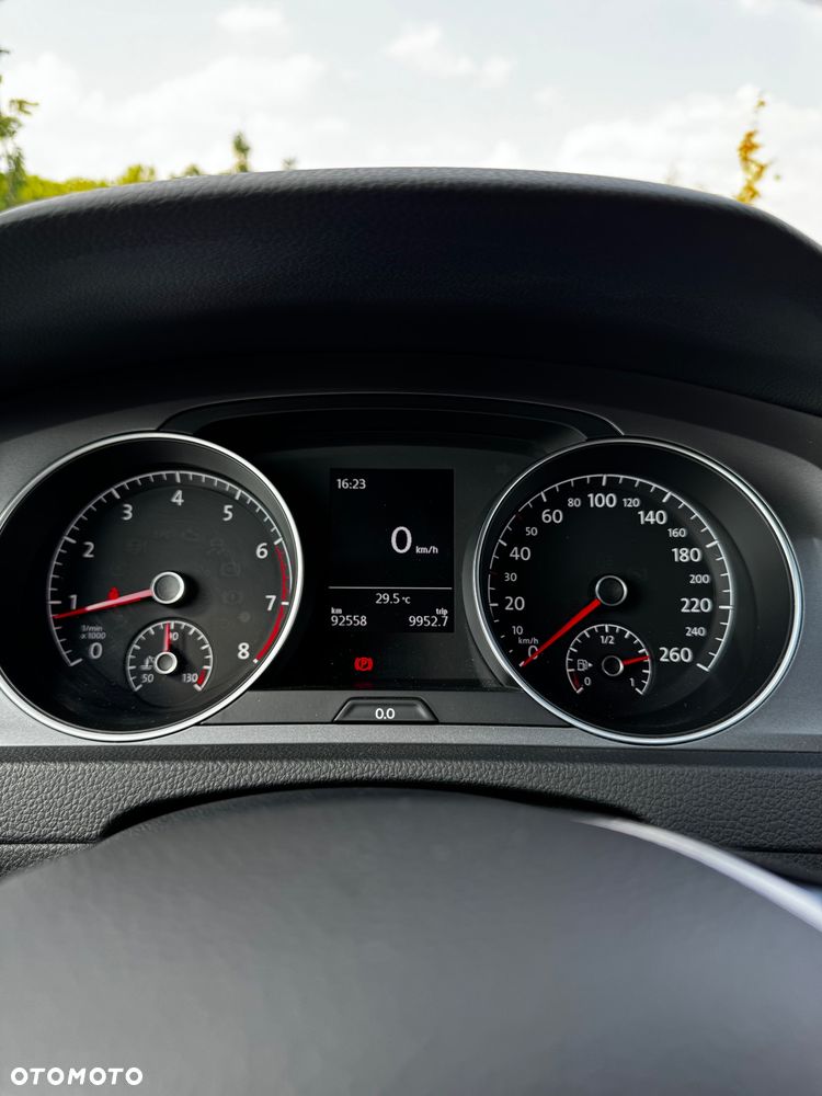 Volkswagen Golf - 15