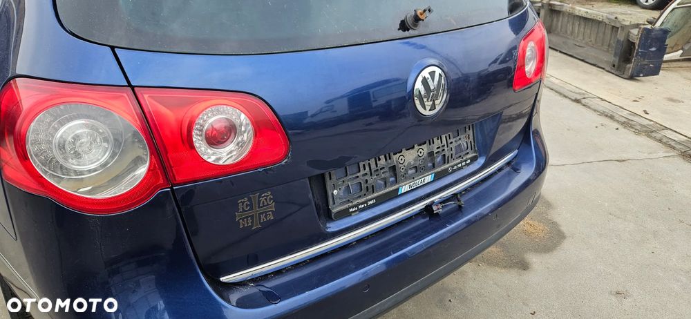 Klapa tylna bagażnika VW Passat B6 kombi 2009r LD5Q - 3