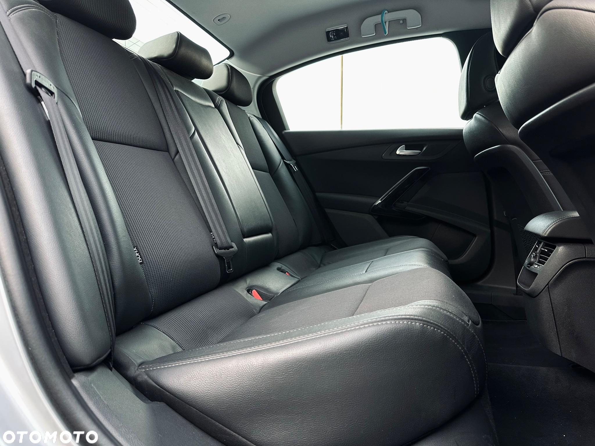 Peugeot 508 BlueHDi FAP 180 Automatik Stop&Start Allure - 19