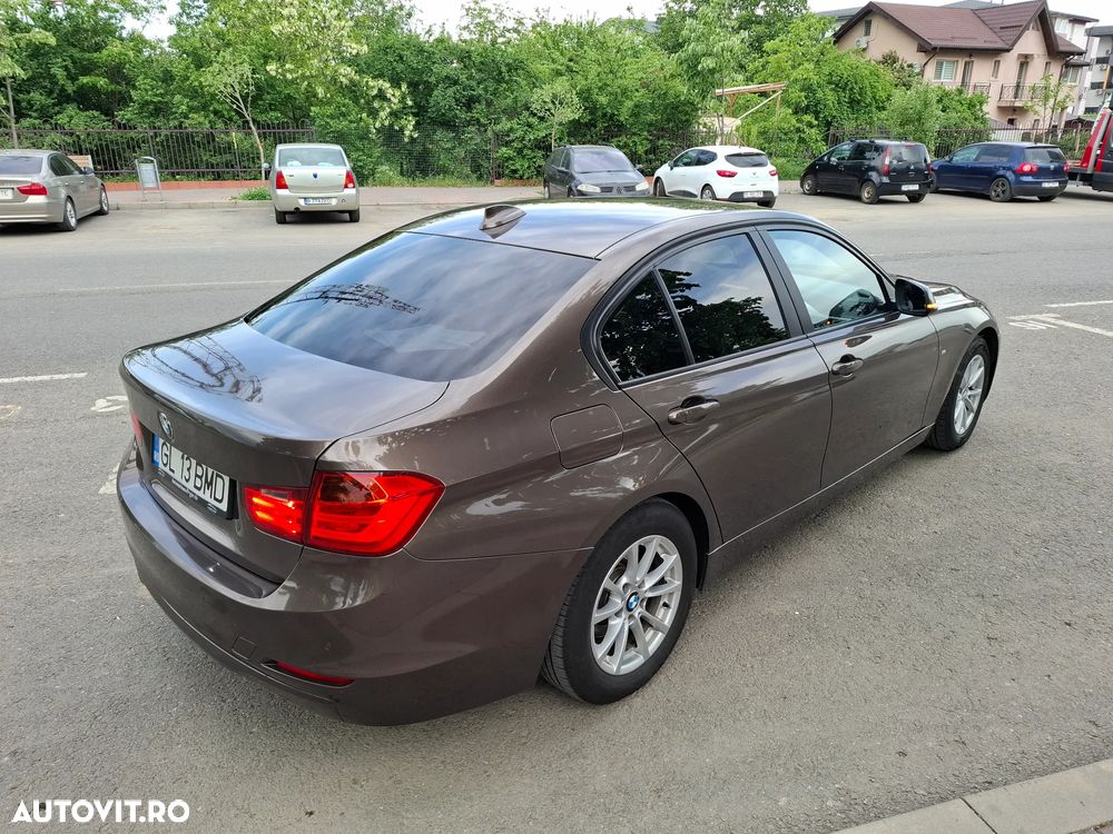 BMW Seria 3 318d Aut. Sport Line - 3