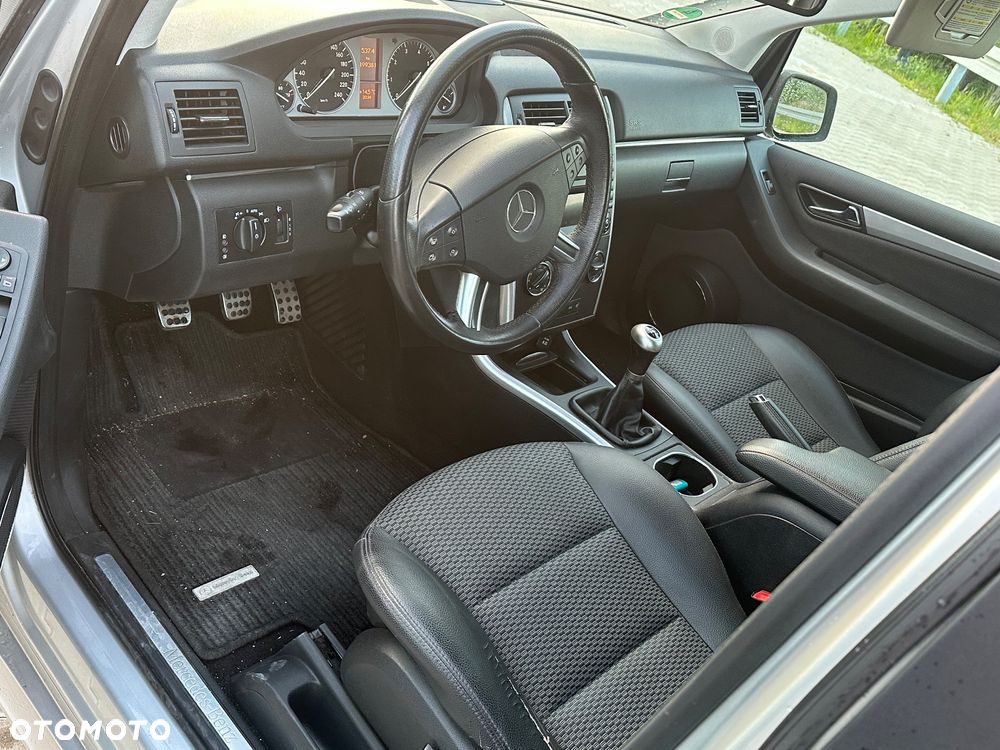 Mercedes-Benz Klasa B 160 BlueEFFICIENCY SPORT EDITION - 25