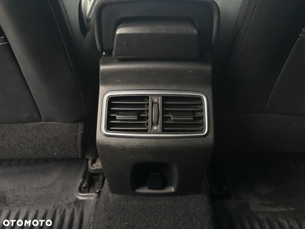 Renault Megane 1.2 Energy TCe Limited - 19