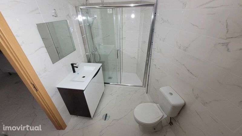 Andar moradia t1 +1 rio tinto Porto - Grande imagem: 2/6