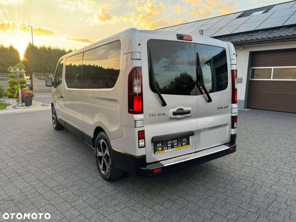 Renault Trafic - 22