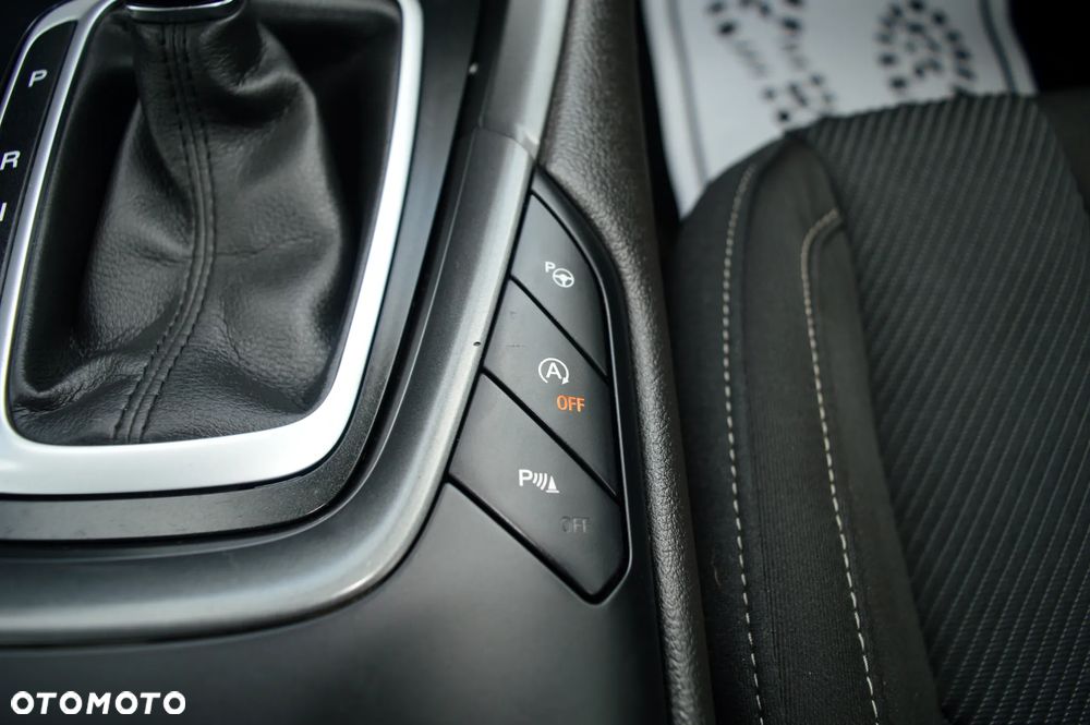 Ford Mondeo Turnier 2.0 TDCi Start-Stopp PowerShift-Aut Titanium - 36