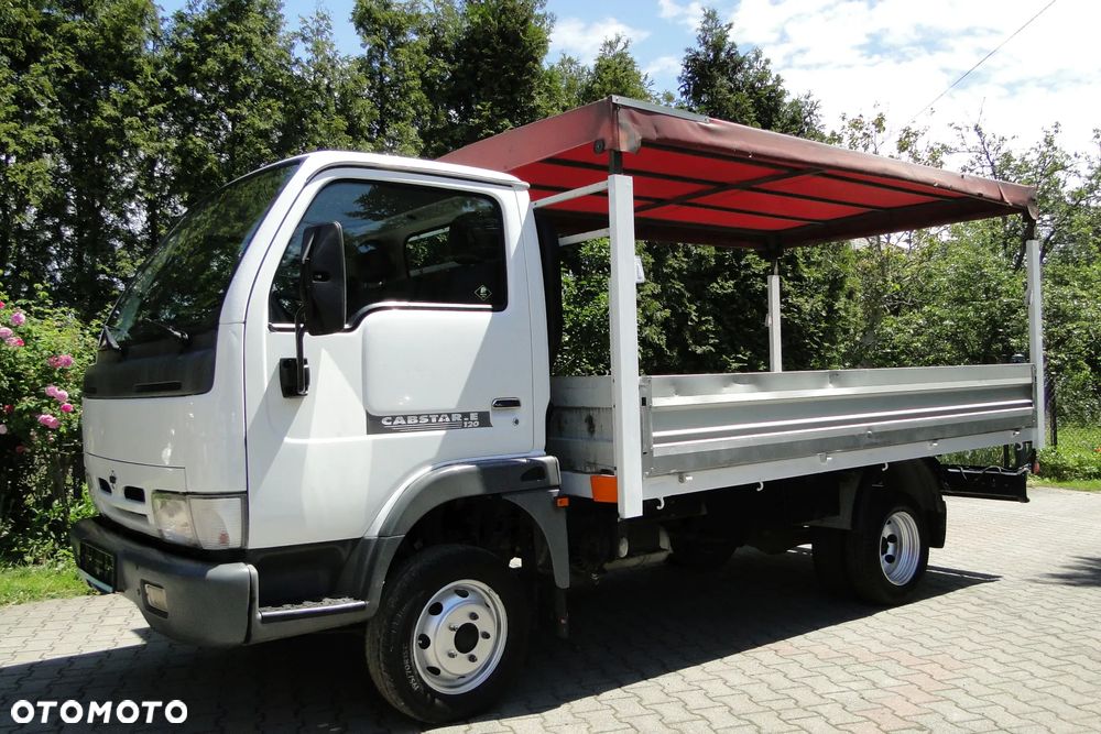 Nissan Cabstar - 1