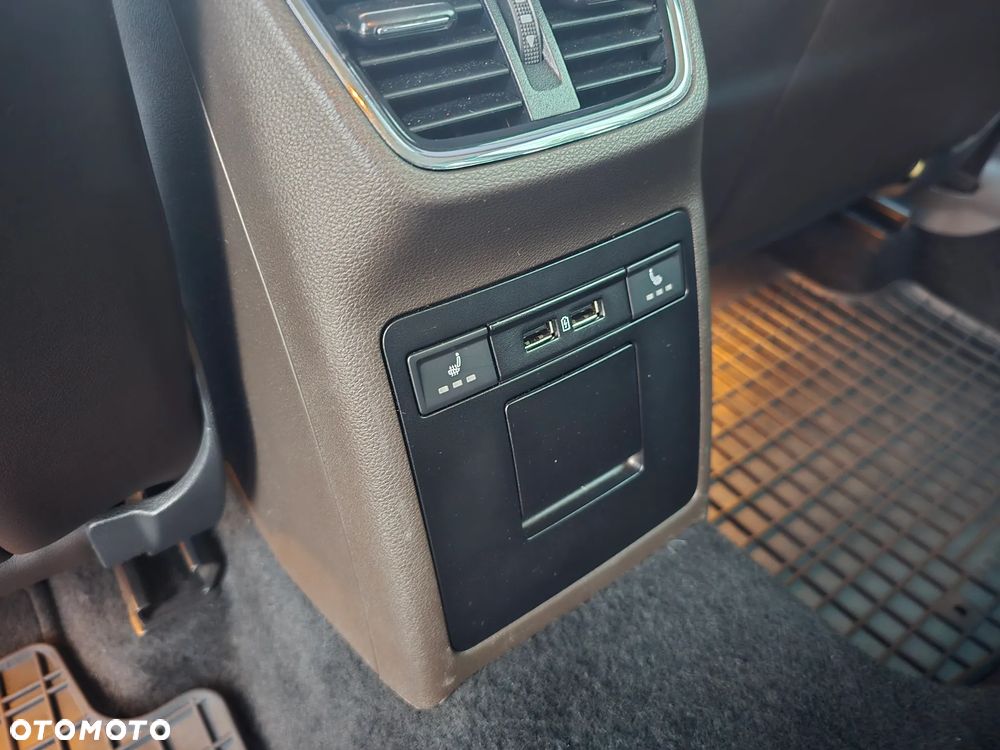 Skoda Octavia 2.0 TDI 4x4 DSG L&K - 26