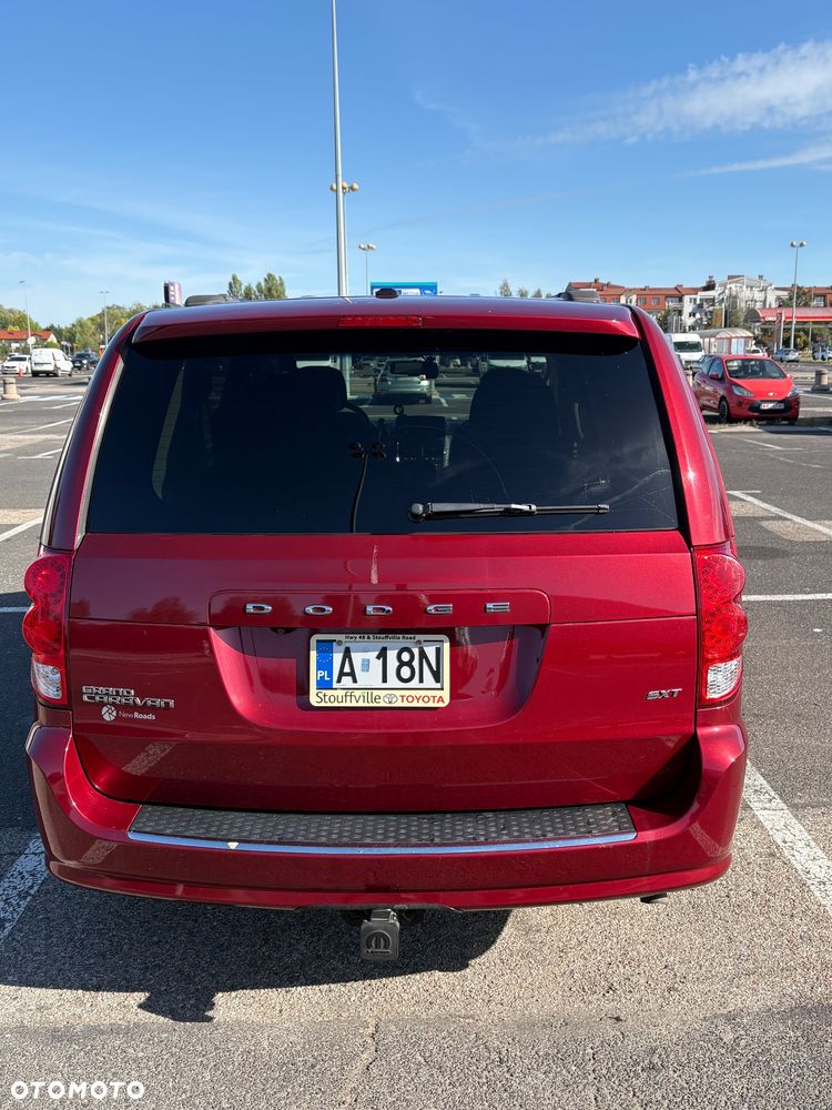 Dodge Grand Caravan - 4