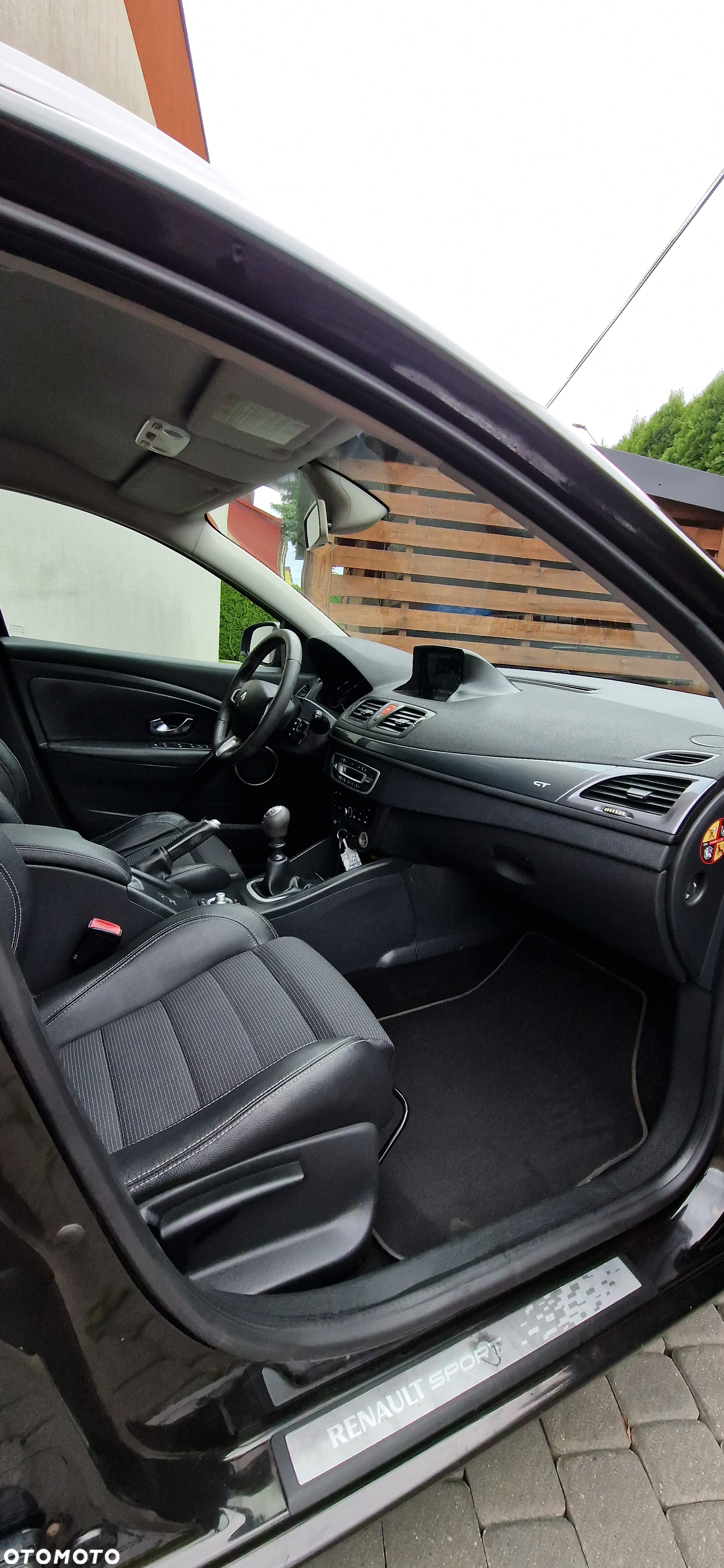 Renault Megane TCe 180 GT - 22