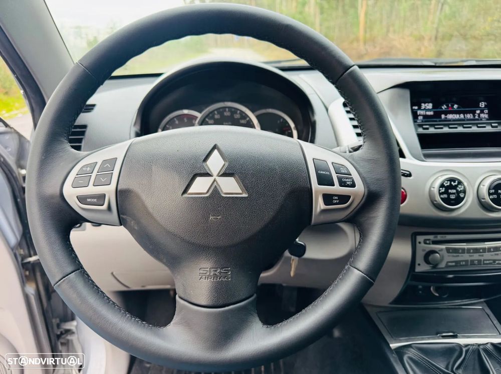 Mitsubishi L200 2.5 DI-D CD Invite AC CC 4WD - 23