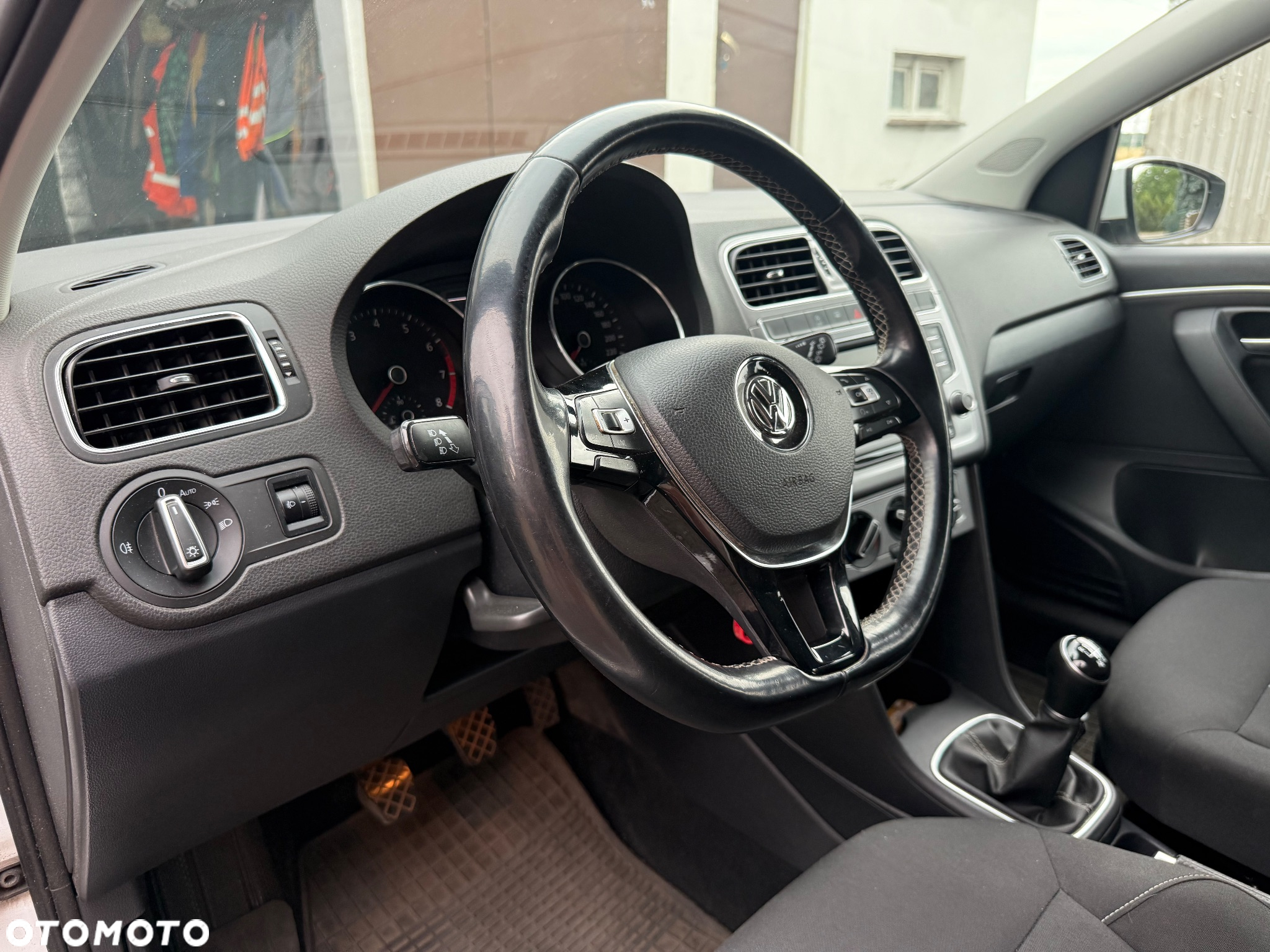 Volkswagen Polo - 11
