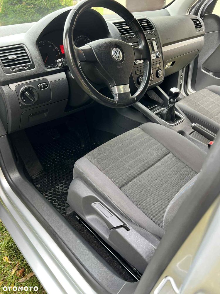 Volkswagen Golf V 1.6 Comfortline - 12