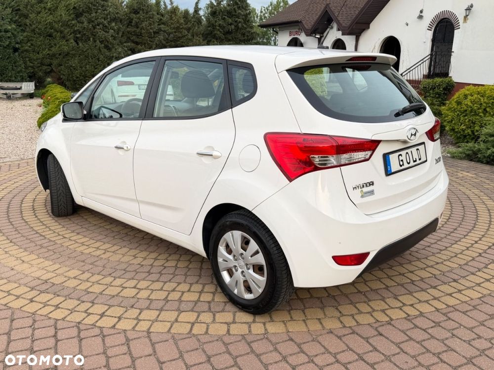 Hyundai ix20 - 16