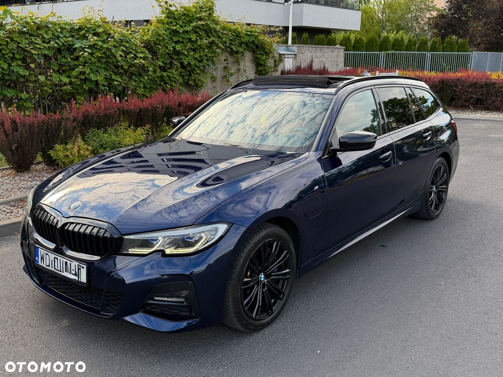 BMW Seria 3 330e M Sport - 14