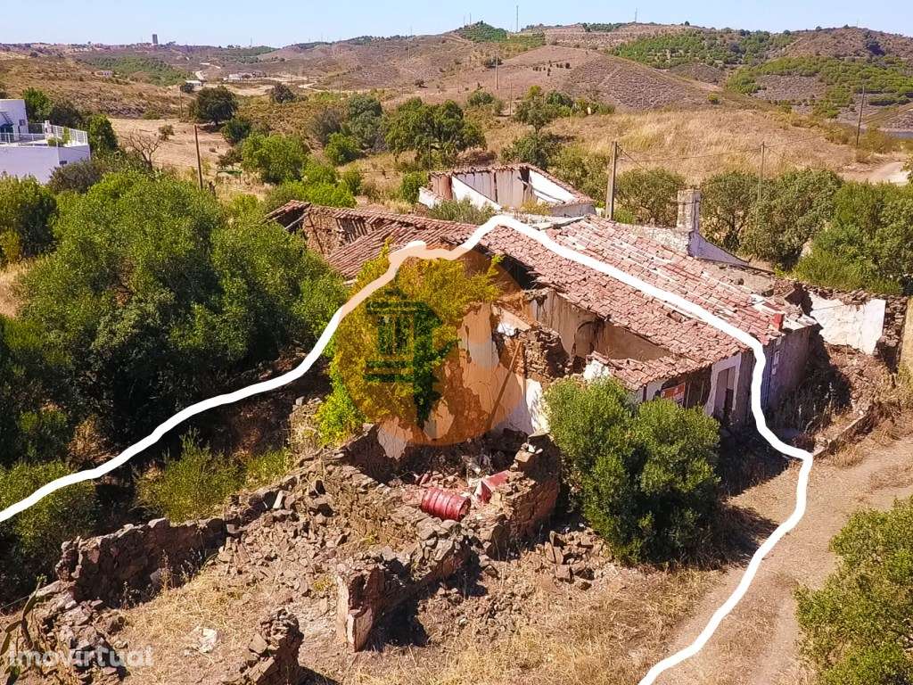 MORADIA EM RUINA COM JARDIM - COM 233 M2 - EM BOTELHAS - CASTRO MAR... - Grande imagem: 4/52