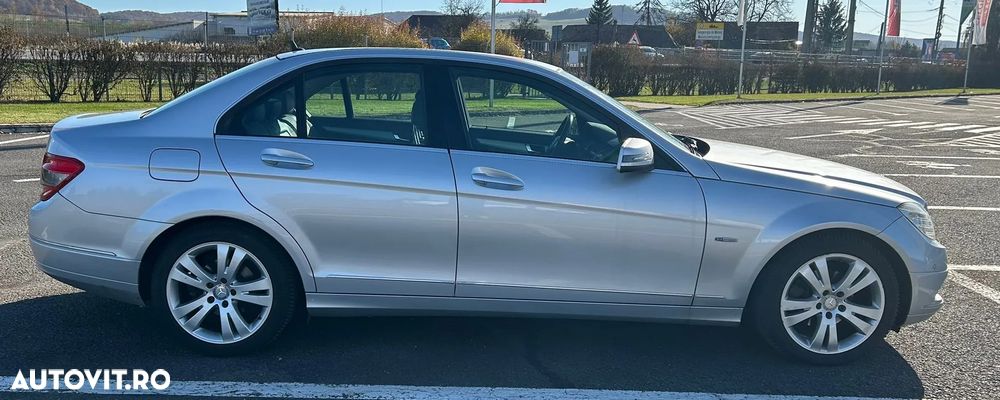 Mercedes-Benz C 180 CGI BlueEFFICIENCY Avantgarde - 5